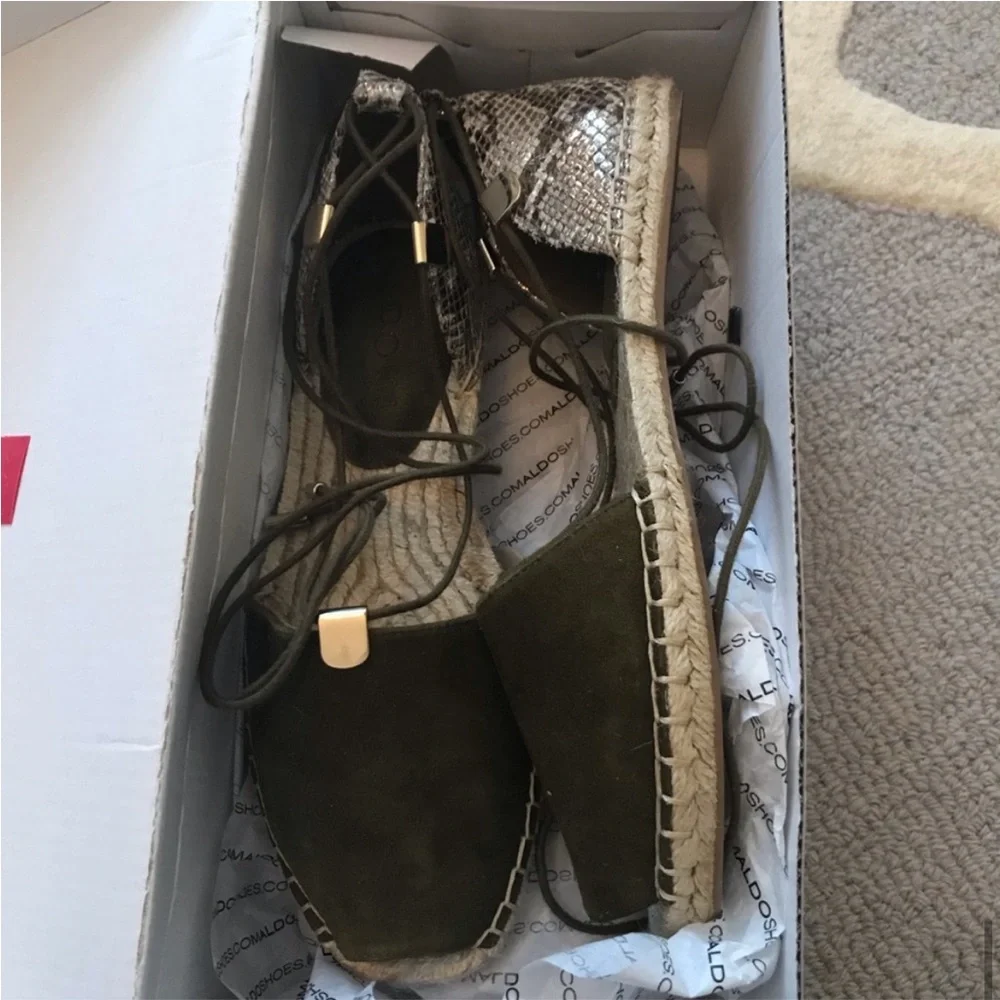 Aldo gorgeous lace